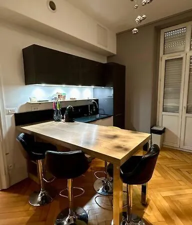 Loft Avec Spa A Avec Parking Prive 6 Personnes * Мюлуз